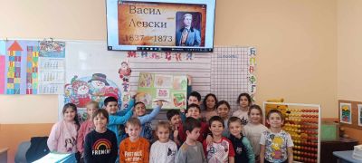 С редица инициативи учениците от ОУ “Георги Кирков“ отдадоха почит към Апостола на свободата