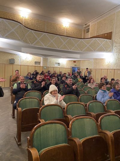 “Съвместна работа с хората е от съществено значение за изграждане на устойчиви и успешни села ”, заяви Галина Стоянова на среща в Овощник 