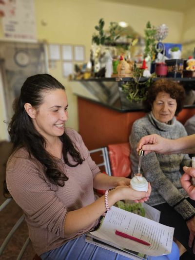 Творческа работилница за изработване на персонален крем за лице стартира в клуб Хармония СПА