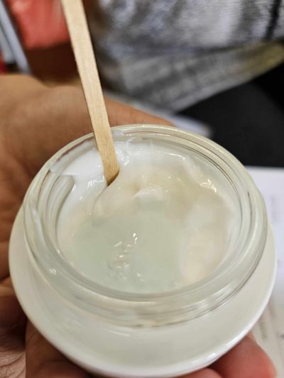 Творческа работилница за изработване на персонален крем за лице стартира в клуб Хармония СПА