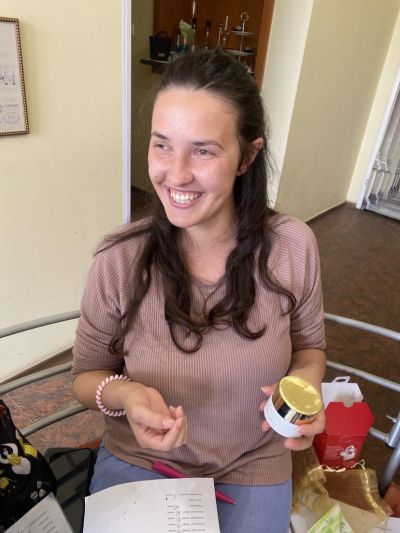 Творческа работилница за изработване на персонален крем за лице стартира в клуб Хармония СПА