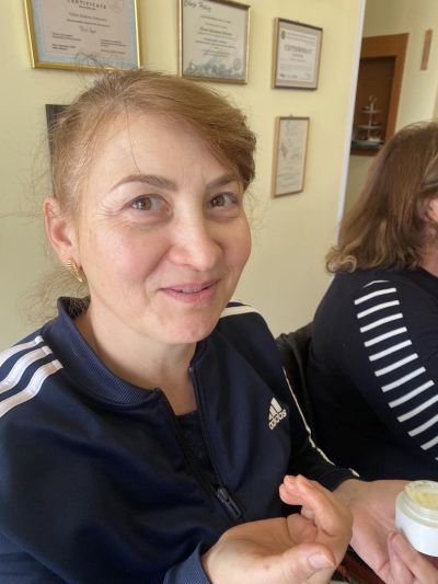 Творческа работилница за изработване на персонален крем за лице стартира в клуб Хармония СПА