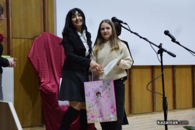 В Казанлък отличиха най-добрите рисунки в Националния конкурс  „Наследници на Дечко Узунов“