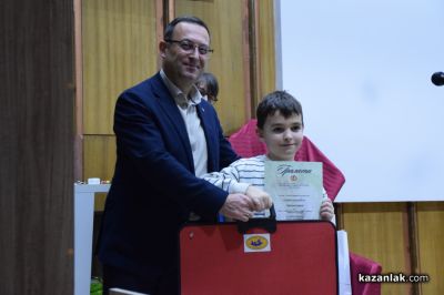 В Казанлък отличиха най-добрите рисунки в Националния конкурс  „Наследници на Дечко Узунов“