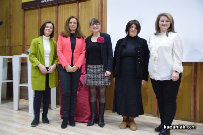 В Казанлък отличиха най-добрите рисунки в Националния конкурс  „Наследници на Дечко Узунов“