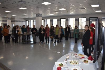 ПГЛПТ представи добри практики пред учители и експерти от четири области