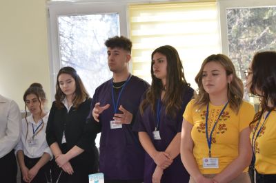 ПГЛПТ представи добри практики пред учители и експерти от четири области