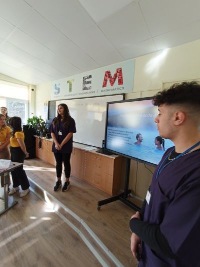 ПГЛПТ представи добри практики пред учители и експерти от четири области