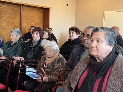 В открит диалог с кмета на община Казанлък, жителите на село Дунавци споделиха желанията и проблемите си