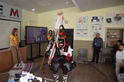 ПГЛПТ представи добри практики пред учители и експерти от четири области