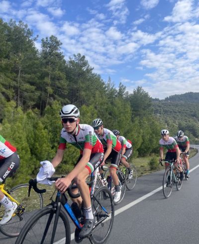 Казанлъшки колоездачи тренират с националите във втория лагер за българските състезатели в Анталия