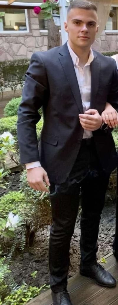 Младежи от Казанлък ще зарадват трима абитуриенти в неравностойно положение, по случай предстоящите балове 