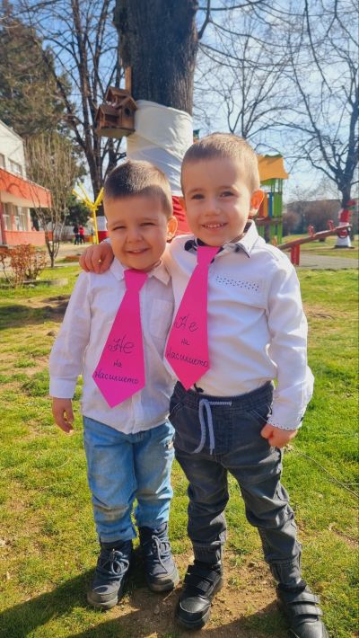 ДГ “Юрий Гагарин“ казаха Не на тормоза в училище