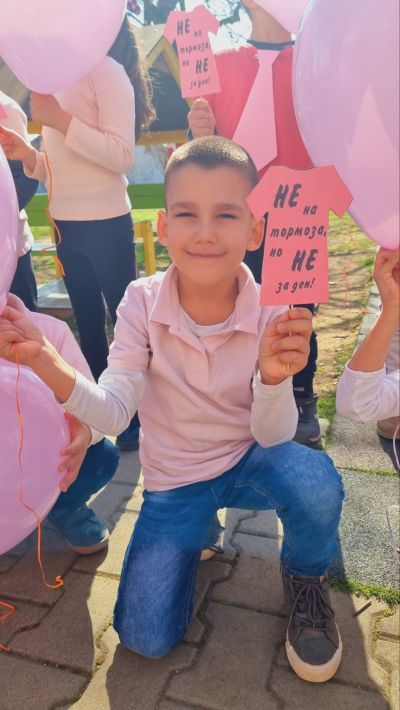 ДГ “Юрий Гагарин“ казаха Не на тормоза в училище