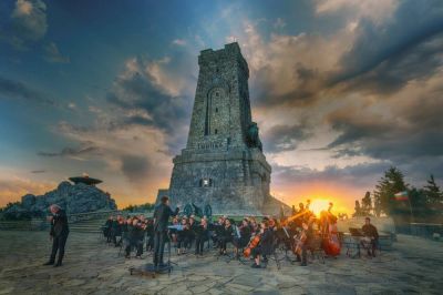 Филм, посветен на „Опълченците на Шипка“ ще се излъчи премиерно на площад “Севтополис“