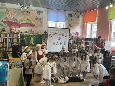 Децата от ДГ „Здравец“ представиха спектакъла „С България в сърцето” 