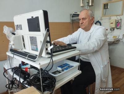 Добре познатият ендокринолог д-р Николай Нанчев е вече 30 години част от екипа на Поликлиниката