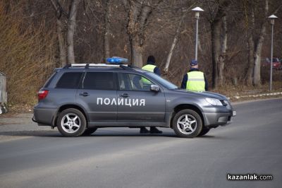 Иззеха автомобила на дрогиран и пиян шофьор, седнал зад волана с почти 3 промила алкохол / Новини от Казанлък