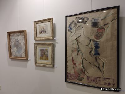 Осмомартенска изложба на жените-творци от Казанлък бе представена в зала “Иван Милев“ 