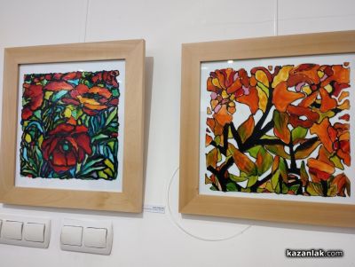 Осмомартенска изложба на жените-творци от Казанлък бе представена в зала “Иван Милев“ 