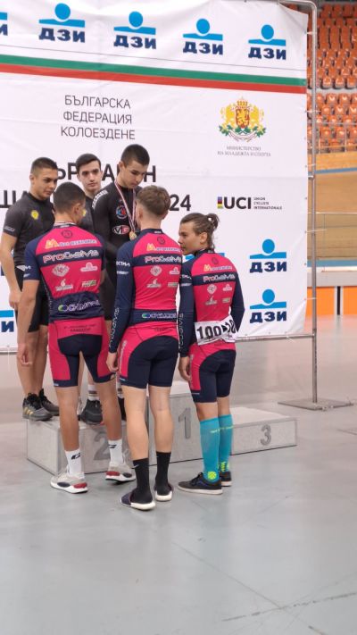 Колоездачите на “Лястовица“ обраха медалите при юношите от състезание в Пловдив