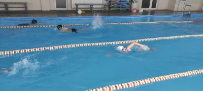 Състезателите на “Антим Спорт“ се стягат за вълнуващ тур по плуване в Стара Загора
