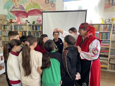 Деца и ученици пресъздадоха традициите и обичаите за празника Сирни заговезни