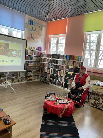 Деца и ученици пресъздадоха традициите и обичаите за празника Сирни заговезни