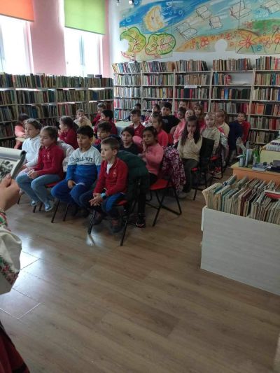 Деца и ученици пресъздадоха традициите и обичаите за празника Сирни заговезни