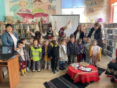 Деца и ученици пресъздадоха традициите и обичаите за празника Сирни заговезни