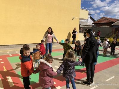 С редица инициативи ДГ №9 „Слънчице“ отбеляза Световния ден на рециклирането