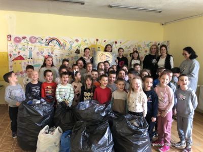 С редица инициативи ДГ №9 „Слънчице“ отбеляза Световния ден на рециклирането