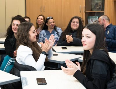 Чудомир и неговите „Нашенци“ в иновативен кабинет на ПГЛПТ