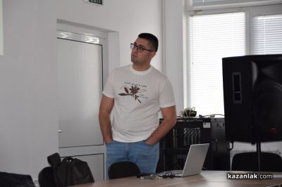 Изявените възпитаници на МГ: Тихомир Глухарев, който е единственият българин от областта, студент в престижния Оксфордски университет