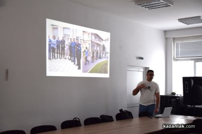 Изявените възпитаници на МГ: Тихомир Глухарев, който е единственият българин от областта, студент в престижния Оксфордски университет