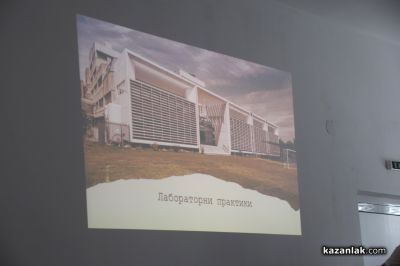 Изявените възпитаници на МГ: Тихомир Глухарев, който е единственият българин от областта, студент в престижния Оксфордски университет