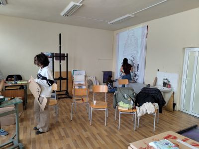 Светлинна арт инсталация поставиха казанлъшките художници да краси града през Чудомировите празници