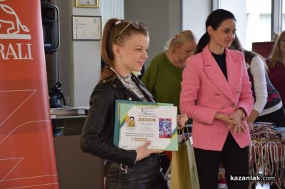 131 награди бяха раздадени на талантливи деца от цялата страна в конкурсите „Малките нашенци” и „Присмехулници“