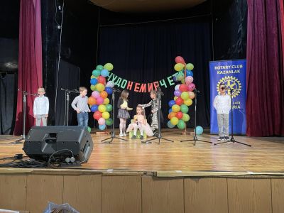 Близо 100 деца показаха своите артистични заложби в конкурса „Чудонемирчета”