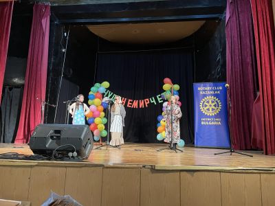 Близо 100 деца показаха своите артистични заложби в конкурса „Чудонемирчета”