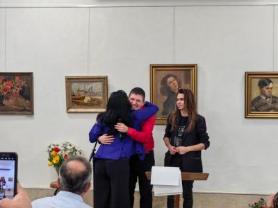 Конкурс, концерт, литературно представяне и театрална постановка зарадваха публиката в шестия ден от Чудомирови празници 2024 в Казанлък