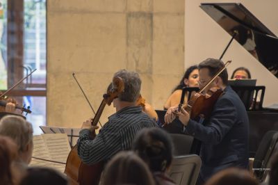 Вълнуващо литературно представяне и концерт зарадваха казанлъшката публика в предпоследния ден от Чудомирови празници 2024