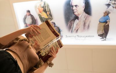 Ученици от ПГЛПТ участваха в специална фотосесия под мотото „Четенето е модерно!“ 