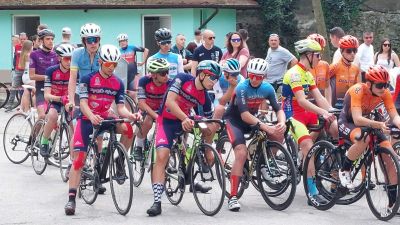 “Лястовиците“ се окичиха със злато, сребро и бронз