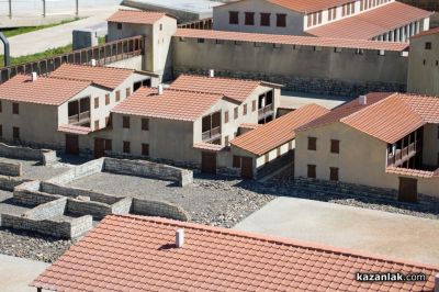 Десетки гости се събраха край Шипка за откриването на археокомплекс „Долината на тракийските царе“