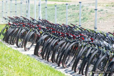 Десетки гости се събраха край Шипка за откриването на археокомплекс „Долината на тракийските царе“