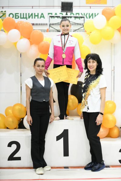 Гимнастичките на СК “Розова долина“ отново станаха златни медалистки