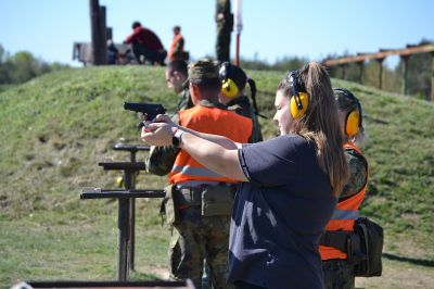 Казанлъшки ученици участваха в занятие по огнева подготовка на Тюлбето