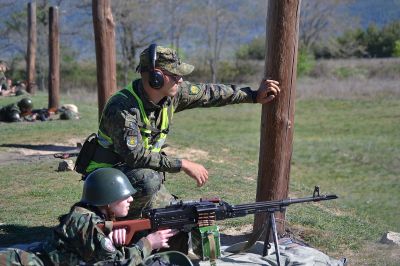 Казанлъшки ученици участваха в занятие по огнева подготовка на Тюлбето