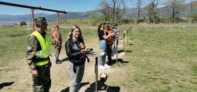 Казанлъшки ученици участваха в занятие по огнева подготовка на Тюлбето